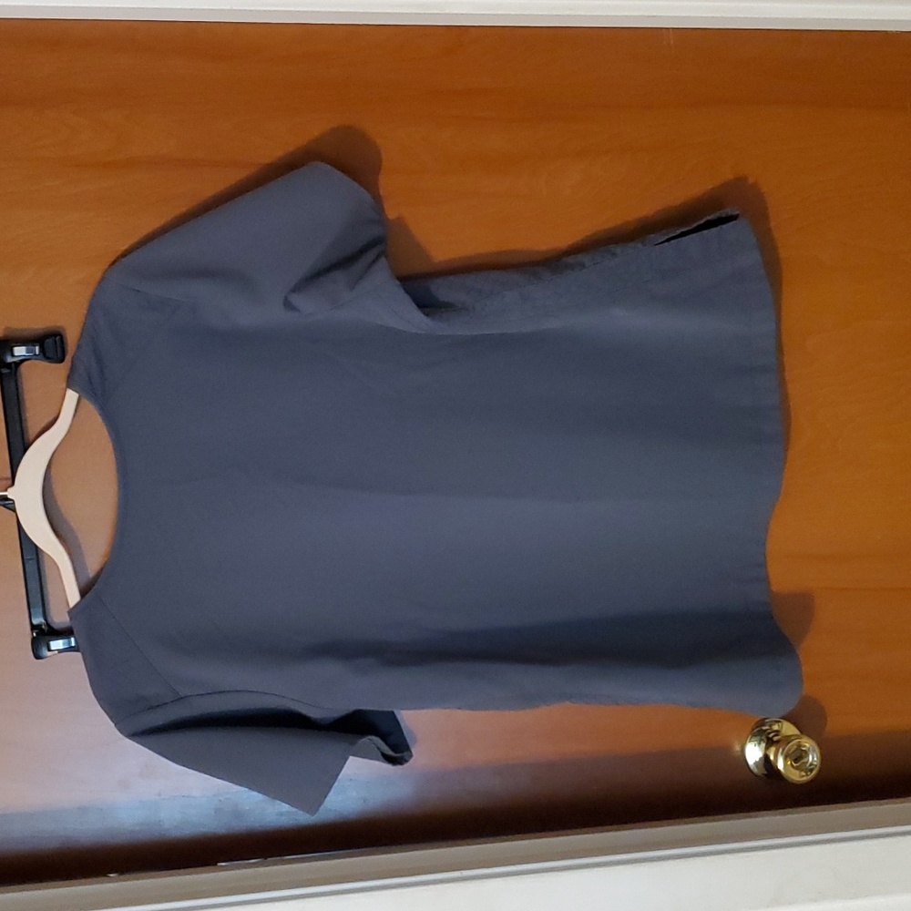 Scrub Top - Picture 4 of 4